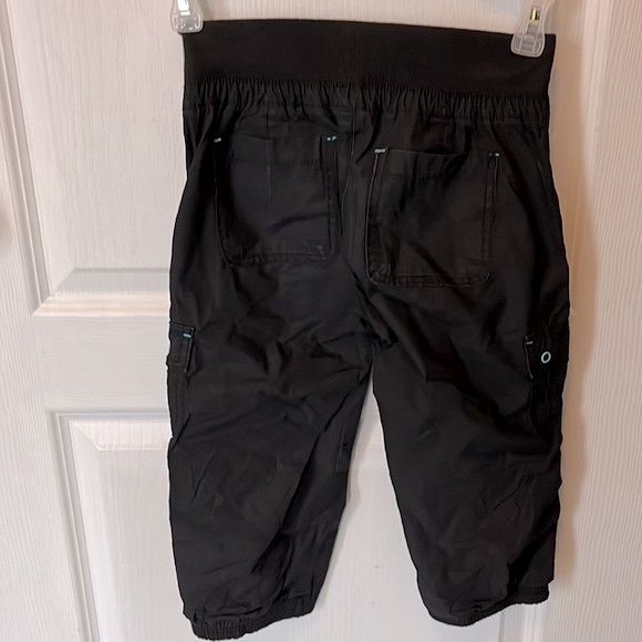 3/$20 😀 JUSTICE Cargo Capri Pants Size 8 - Picture 2 of 5